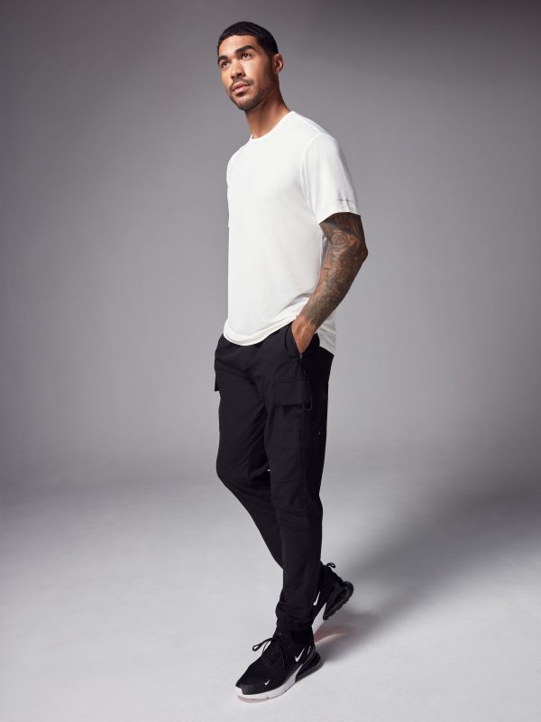 XINQTRADE72359 Black Woven Active Cargo Joggers - Image 2