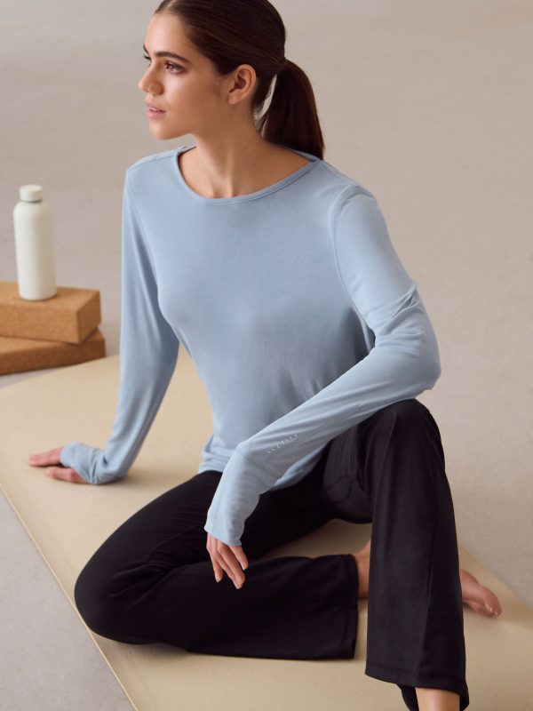XINQTRADE72383 Blue Active Open Back Soft Touch Top - Image 5