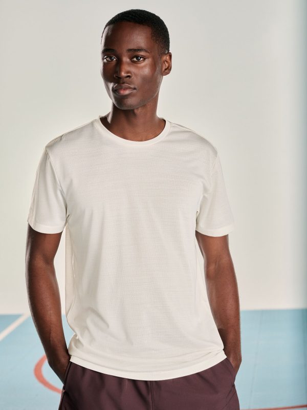 XINQTRADE72347 Neutral Ecru Active Gym Training T-Shirt - Image 2