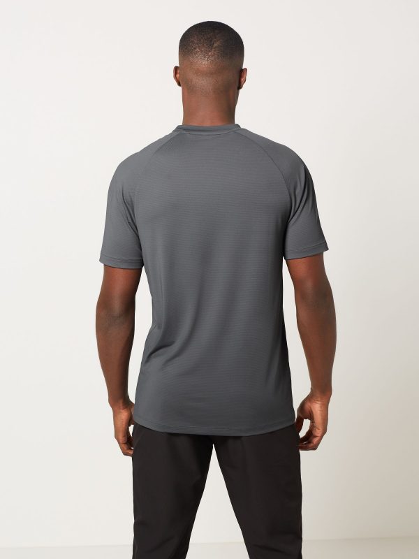 XINQTRADE72341 Dark Grey Active Gym Texture Training T-Shirt - Image 3