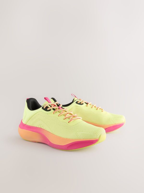 XINQTRADE72321 Active Gym Trainers