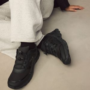 XINQTRADE72329 Black Elastic Toggle Laces Trainers