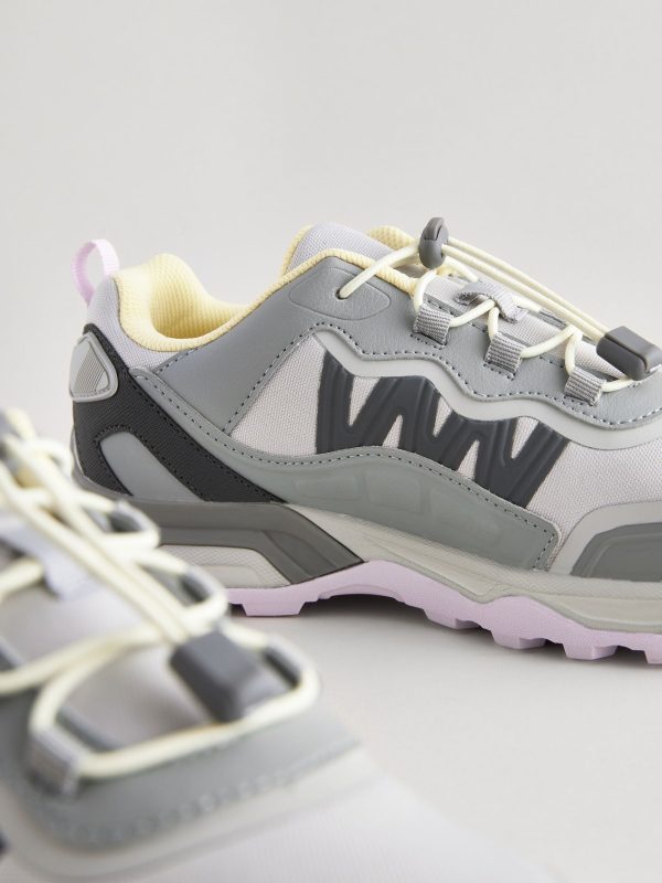XINQTRADE72331 Grey Elastic Toggle Laces Trainers - Image 4